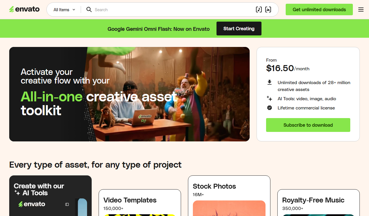 Envato Elements公式トップ画面。緑の「Get unlimited downloads」ボタンから登録を始められる